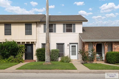 Townhouse For Sale - 49 Los Amigos<br/> HARLINGEN, TX 78552