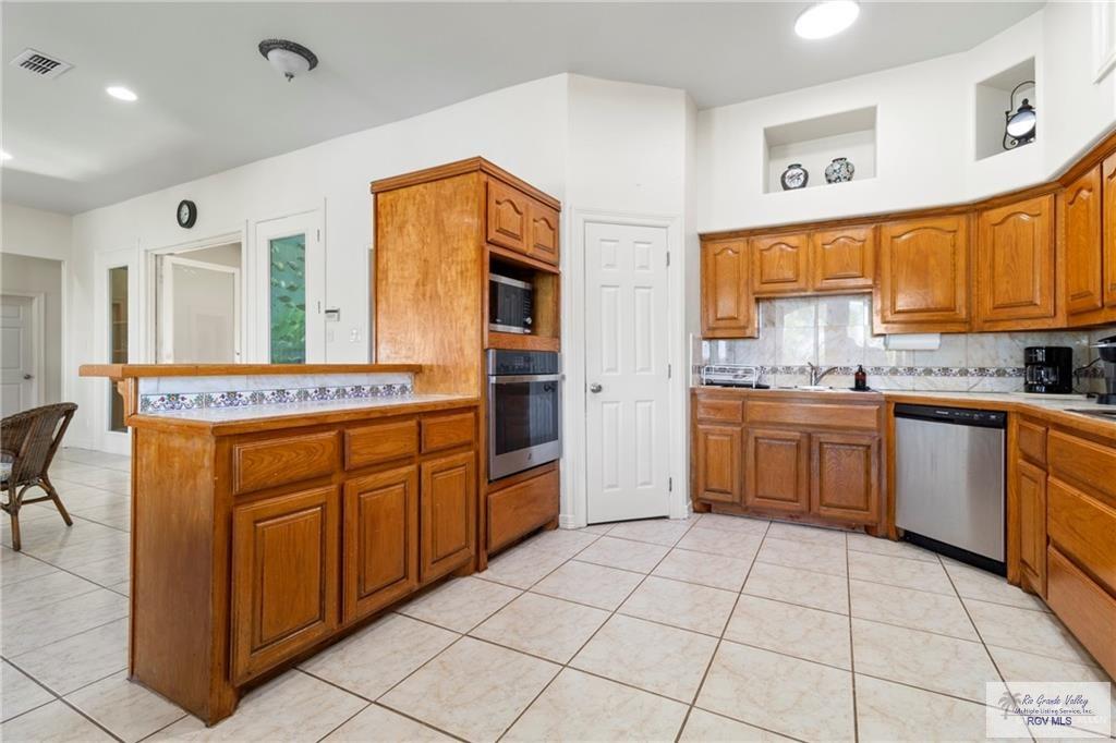 33831 Fm 2925, RIO HONDO, Texas image 4