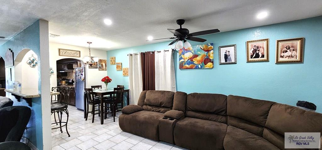 699 Truman Dr, BROWNSVILLE, Texas image 3