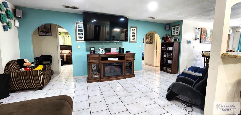 699 Truman Dr, BROWNSVILLE, Texas image 4