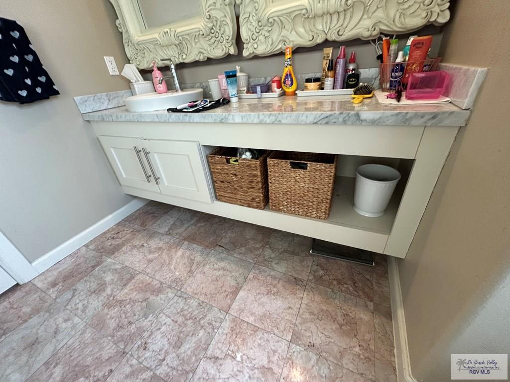 6200 Rio Sena St, BROWNSVILLE, Texas image 29