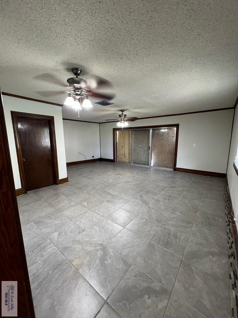 665 W Kimball Ave, RAYMONDVILLE, Texas image 10