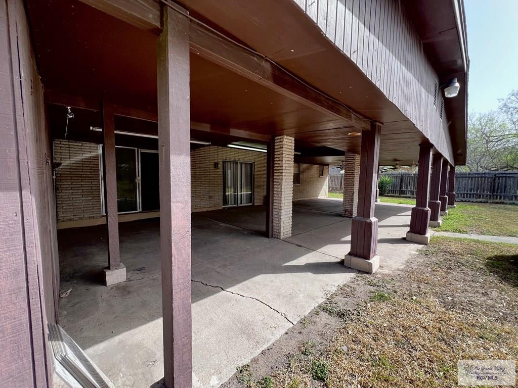 665 W Kimball Ave, RAYMONDVILLE, Texas image 25