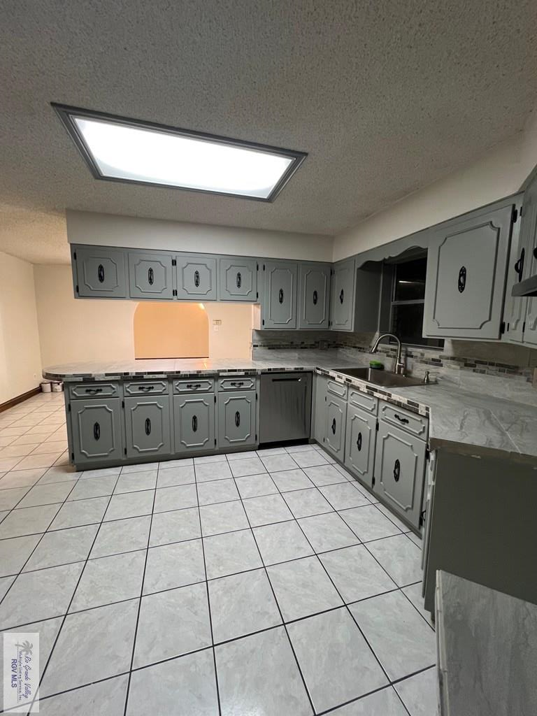 665 W Kimball Ave, RAYMONDVILLE, Texas image 9