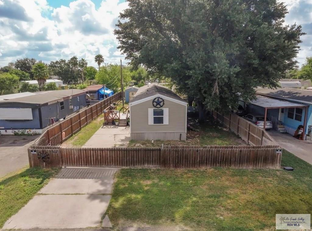 818 S 18th St, ALAMO, Texas image 2