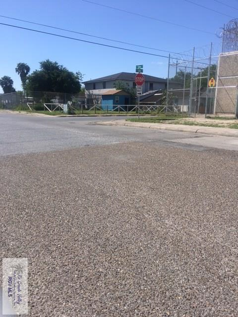 1204 Tyler St, BROWNSVILLE, Texas image 2