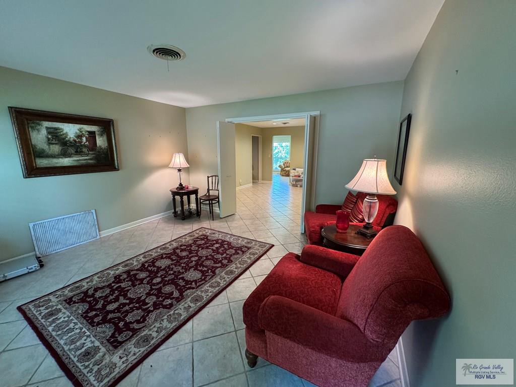 235 Emerald Ln, BROWNSVILLE, Texas image 7