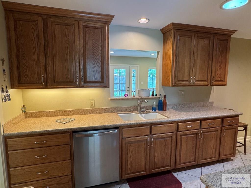 235 Emerald Ln, BROWNSVILLE, Texas image 8