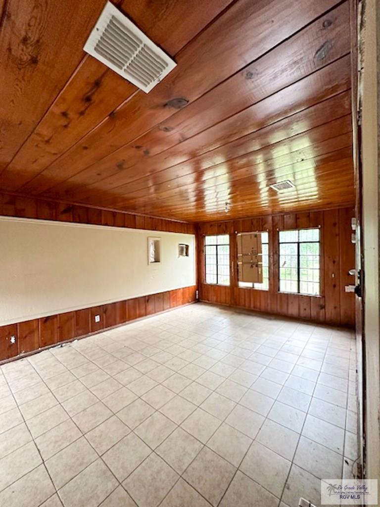 706 N 1st St, HARLINGEN, Texas image 17