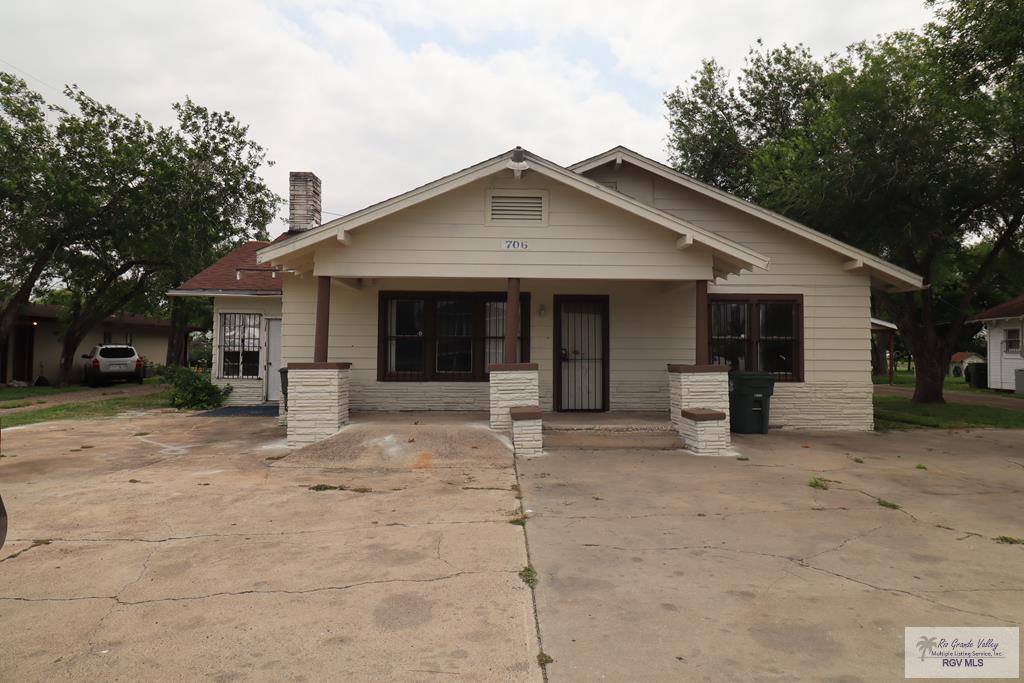 706 N 1st St, HARLINGEN, Texas image 1