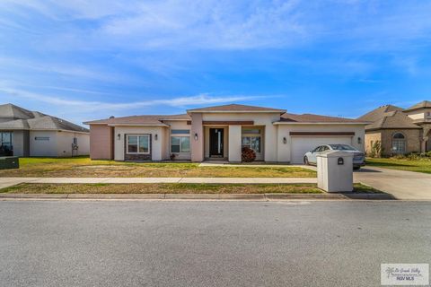 Homes For Sale - 152 Canteros Dr<br/> RANCHO VIEJO, TX 78575