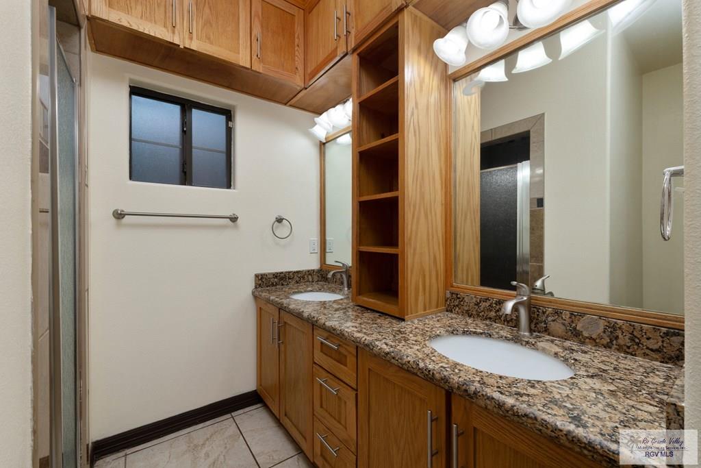 6705 Stone Oak Dr, BROWNSVILLE, Texas image 10