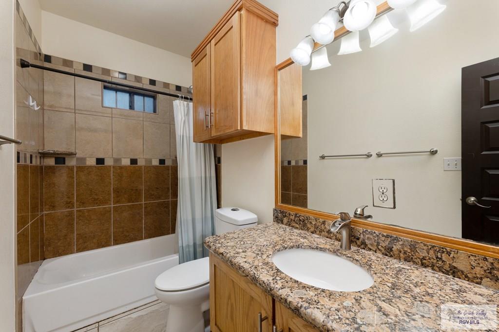 6705 Stone Oak Dr, BROWNSVILLE, Texas image 13