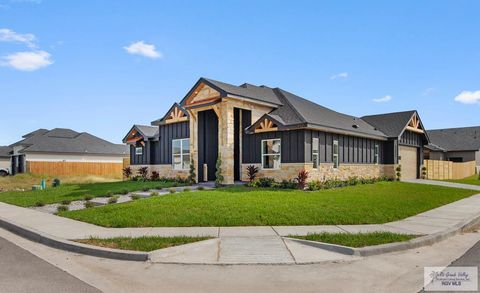 Homes For Sale - 707 Beanka Dr<br/> LA FERIA, TX 78559