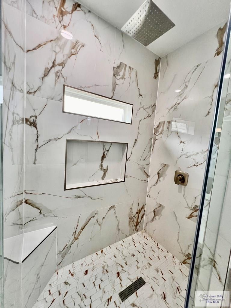 6284 King Palm Loop, BROWNSVILLE, Texas image 18