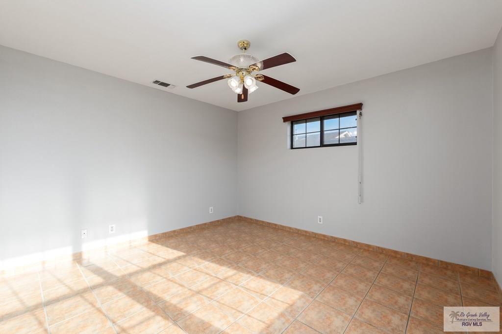 16 Summer Ln, BROWNSVILLE, Texas image 13