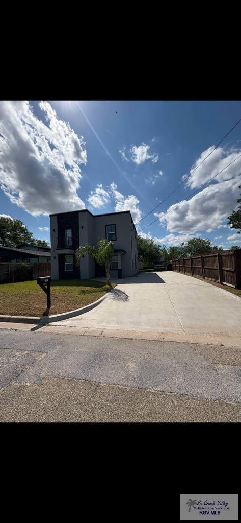 702 S California St, HARLINGEN, Texas image 1