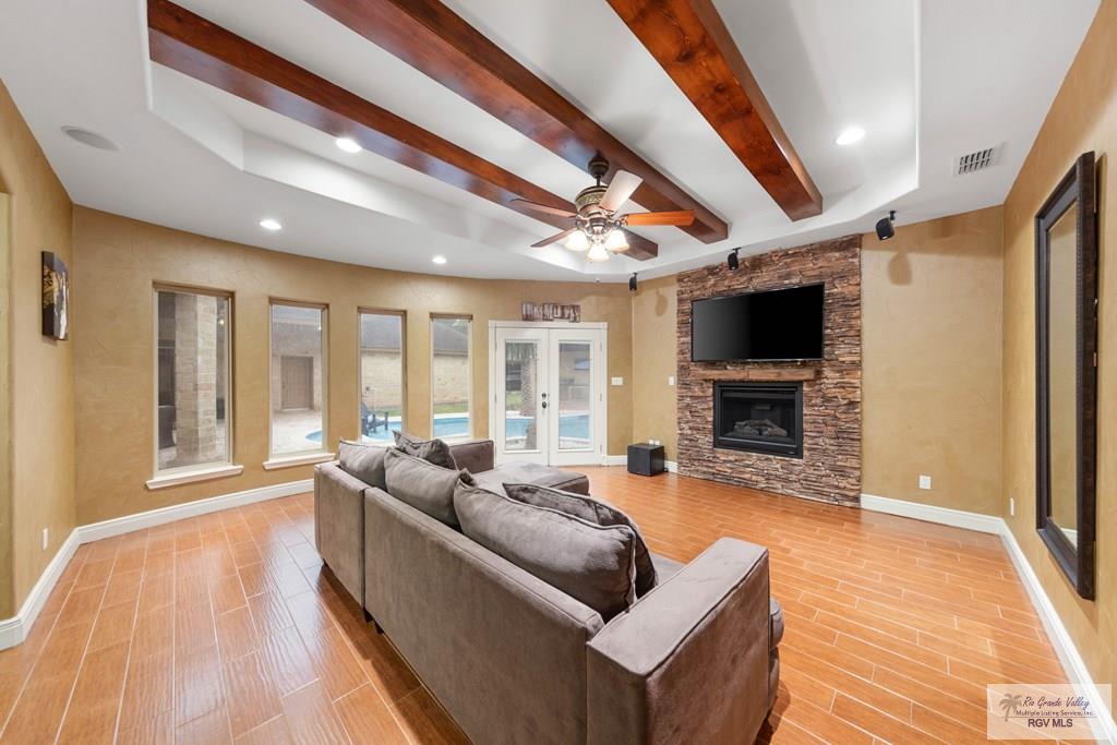14141 N El Caribe Cir, LA FERIA, Texas image 30