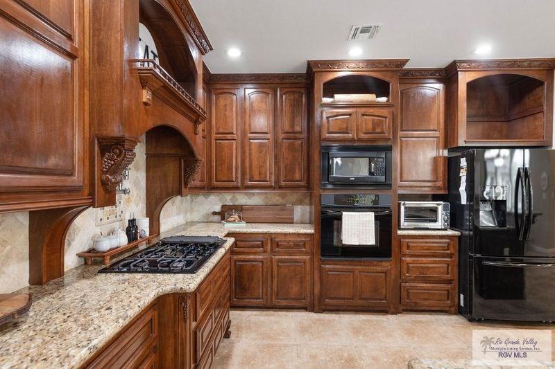 14141 N El Caribe Cir, LA FERIA, Texas image 10
