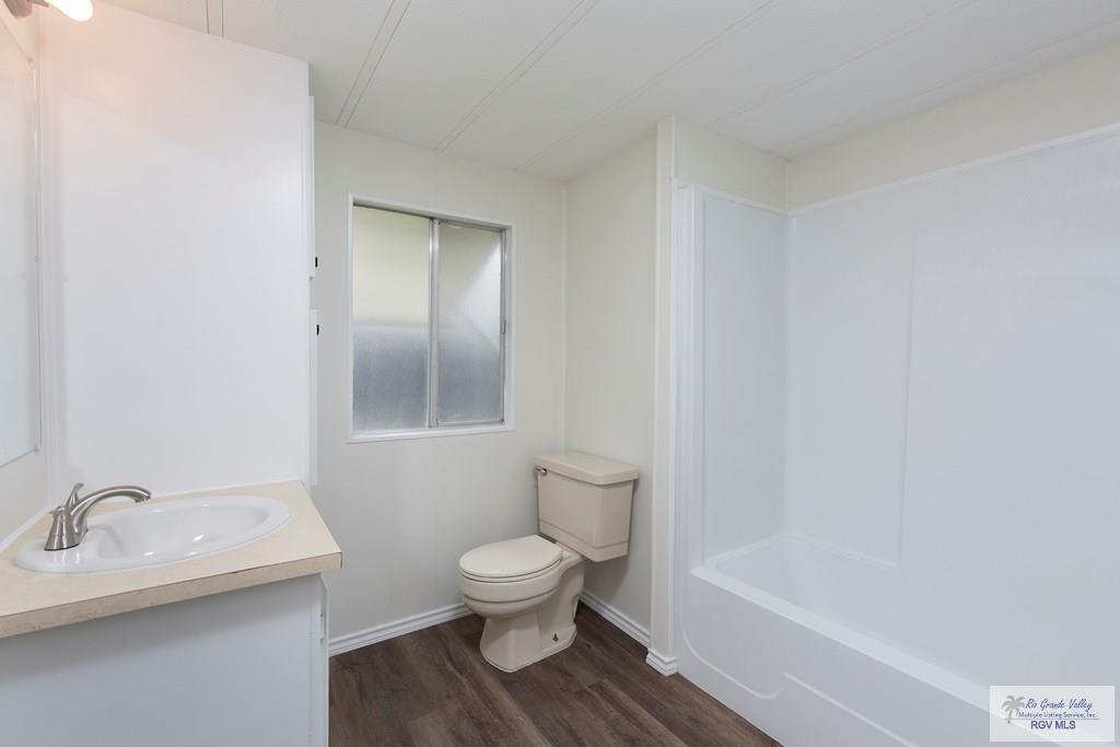 406 Illinois Cir, LA FERIA, Texas image 12