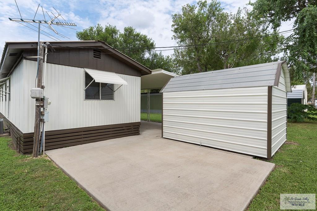 406 Illinois Cir, LA FERIA, Texas image 16