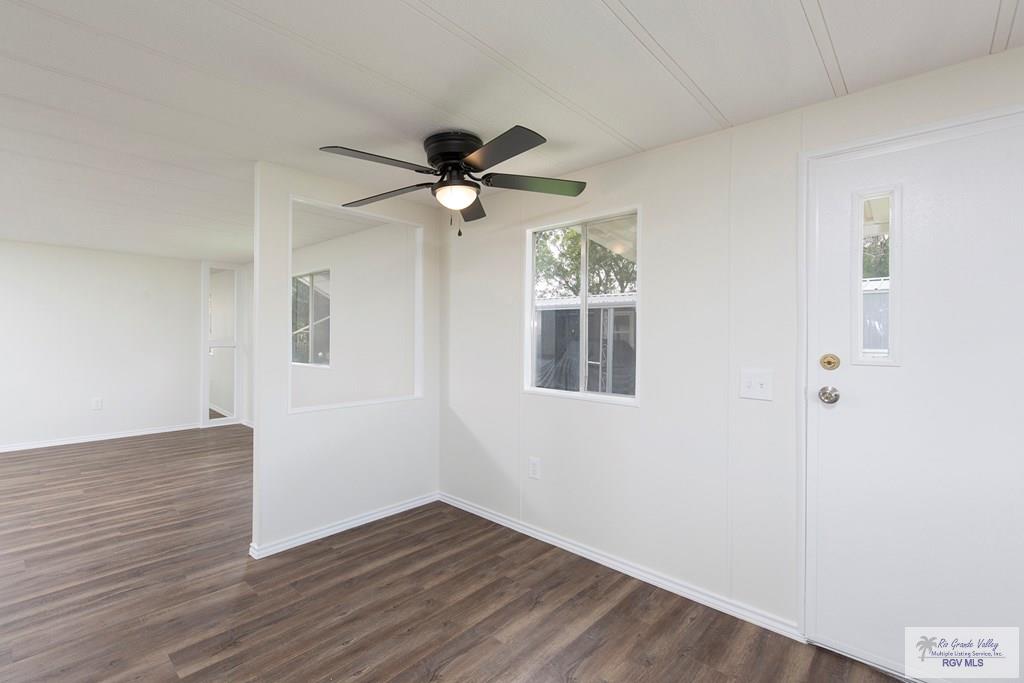 406 Illinois Cir, LA FERIA, Texas image 7