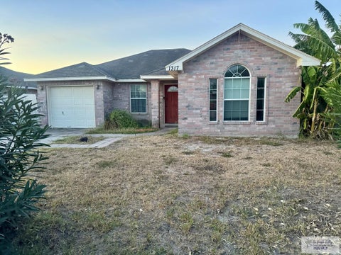 Homes For Sale - 1317 Guadalupe Cir<br/> BROWNSVILLE, TX 78526