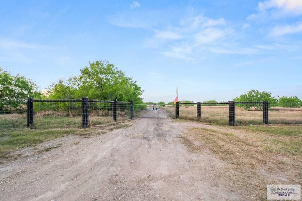 28675 Villafranco Rd, SAN BENITO, Texas image 2