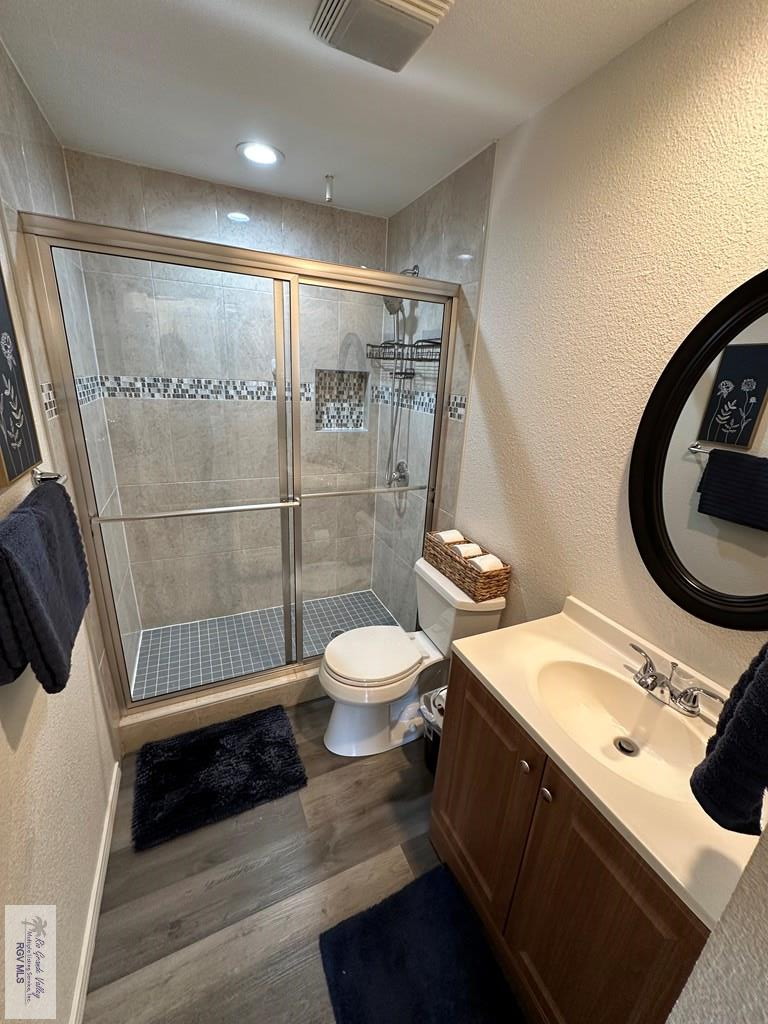3418 Live Oak Drive, BROWNSVILLE, Texas image 9