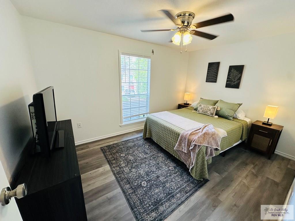 3418 Live Oak Drive, BROWNSVILLE, Texas image 11