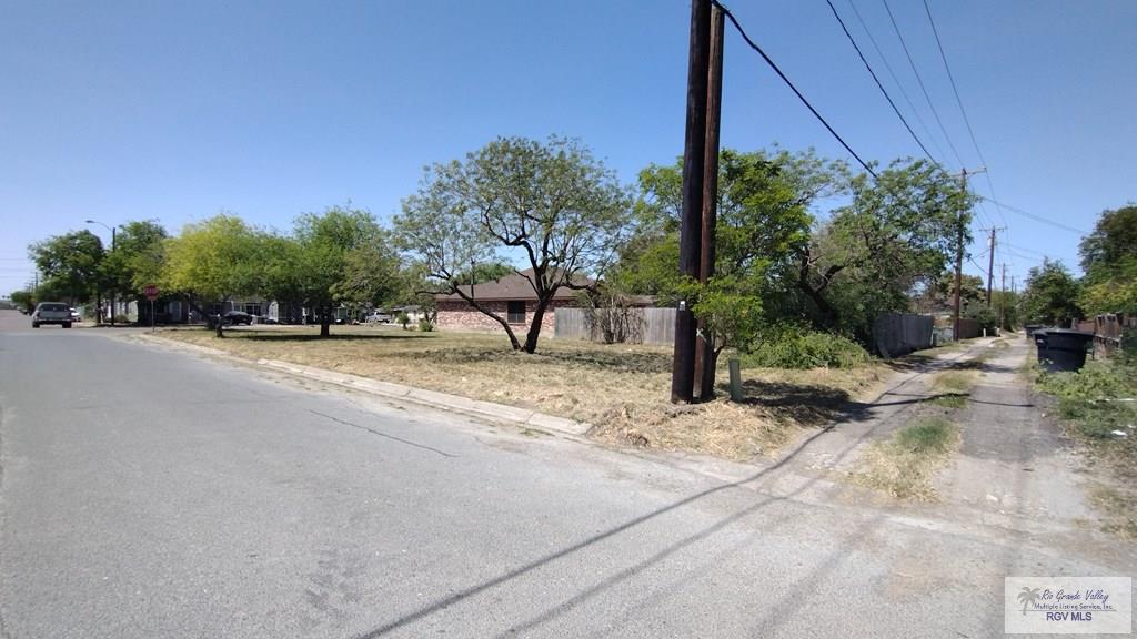 802 N B St, HARLINGEN, Texas image 3