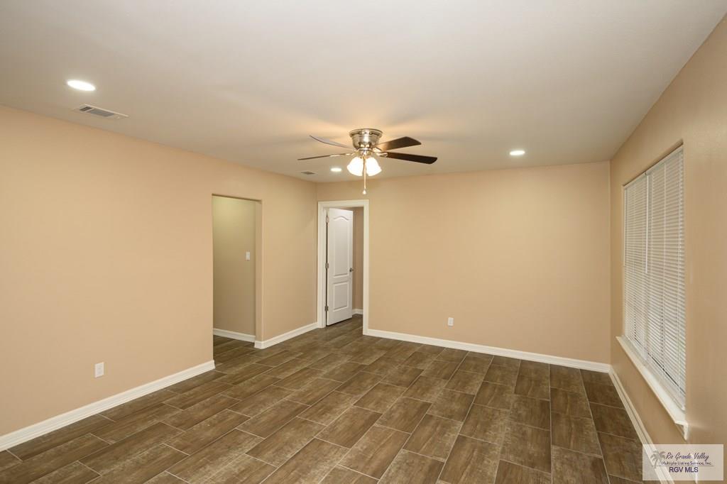 2012 Marchita Ave, HARLINGEN, Texas image 3