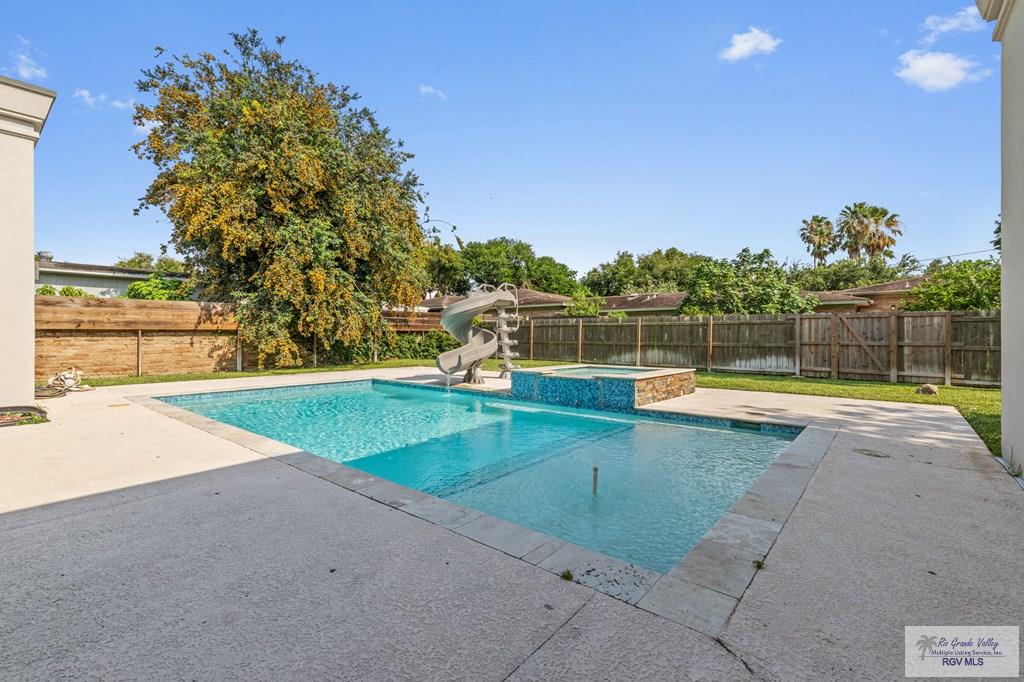 47 Medical St, BROWNSVILLE, Texas image 31