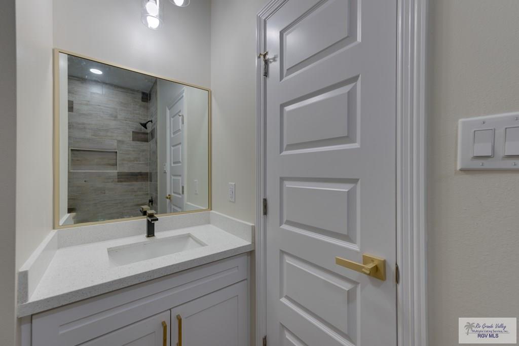 9881 Salida St, BROWNSVILLE, Texas image 15