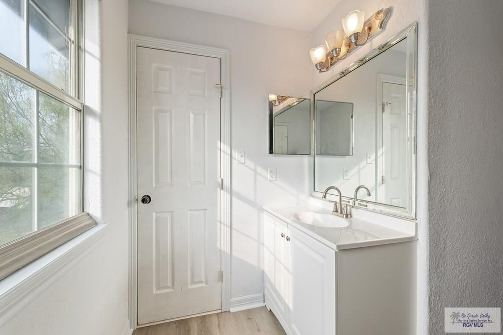 4798 Montrose Cir, BROWNSVILLE, Texas image 19