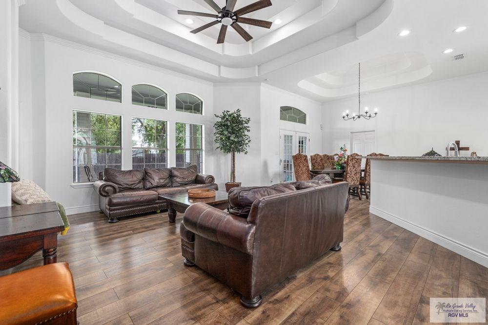 1109 Palm Ave, LA FERIA, Texas image 4