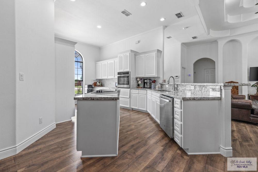 1109 Palm Ave, LA FERIA, Texas image 8