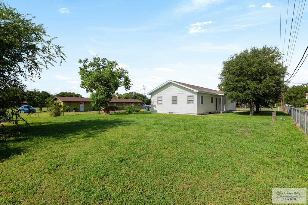 13817 E 3rd St, LYFORD, Texas image 3