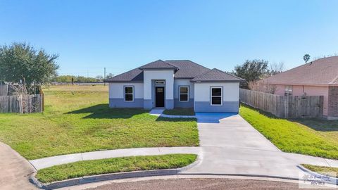 Homes For Sale - 26398 Meredith St<br/> LA FERIA, TX 78559