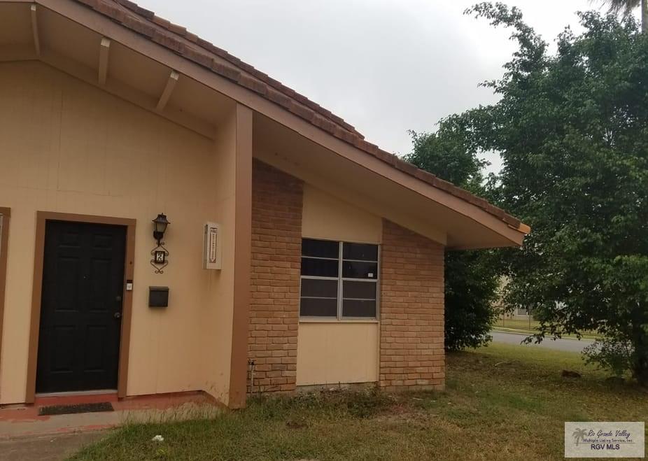 2 Palmetto Ct, BROWNSVILLE, Texas image 6