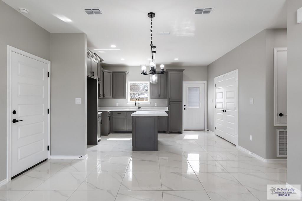 217 S Drift St, LA FERIA, Texas image 4
