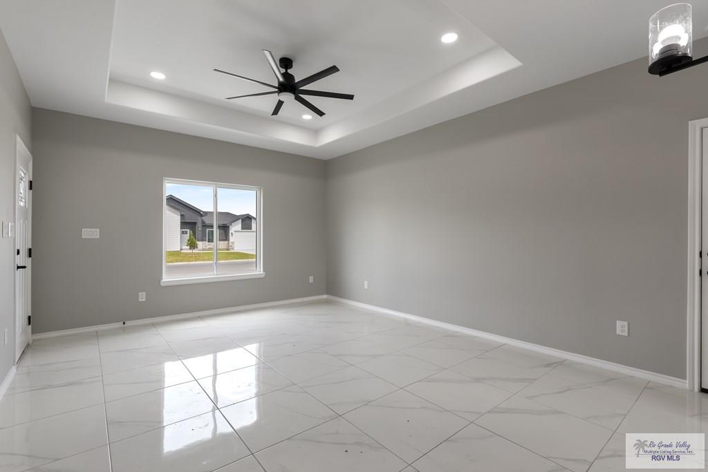 217 S Drift St, LA FERIA, Texas image 2