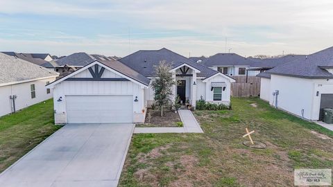 Homes For Sale - 213 Janet Cir<br/> LA FERIA, TX 78559