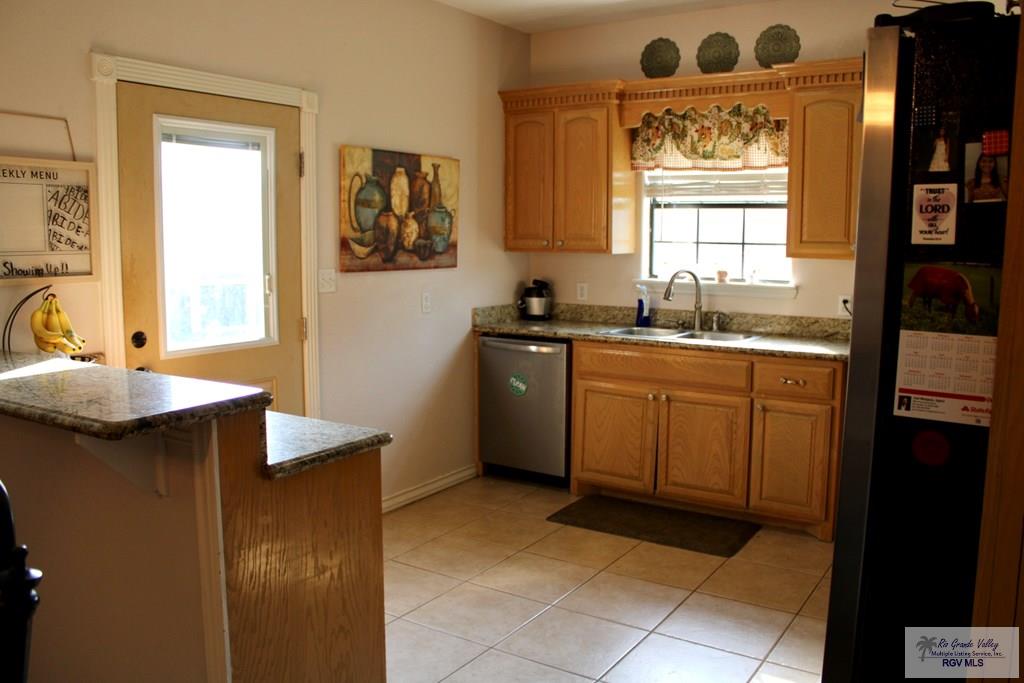1272 Costa Del Sol Dr, BROWNSVILLE, Texas image 7
