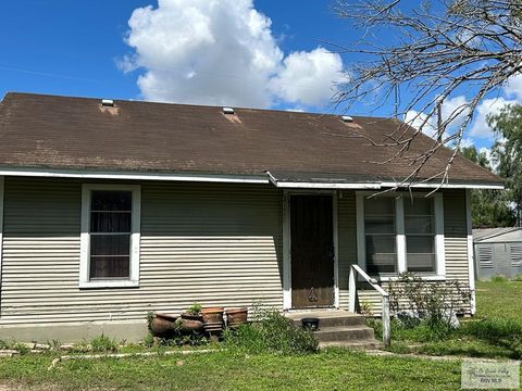 Homes For Sale - 415 E Commercial Ave<br/> LA FERIA, TX 78559