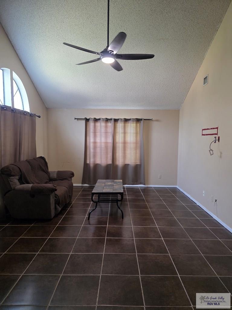 645 Windwood Way, BROWNSVILLE, Texas image 2