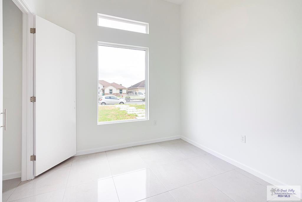 7004 Lago Vista, BROWNSVILLE, Texas image 17