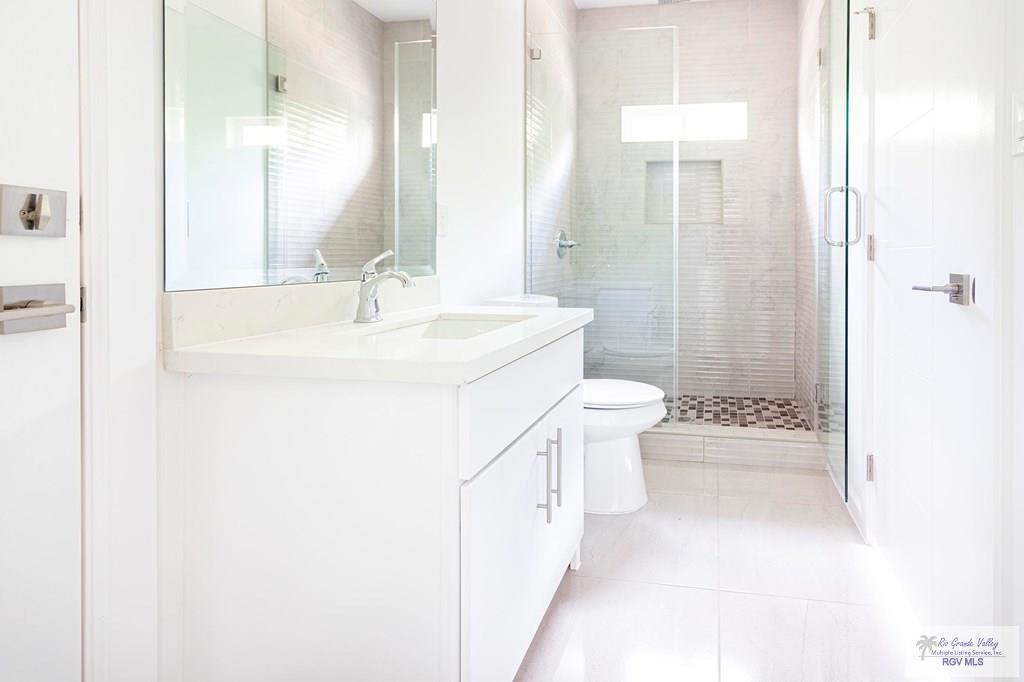7004 Lago Vista, BROWNSVILLE, Texas image 10