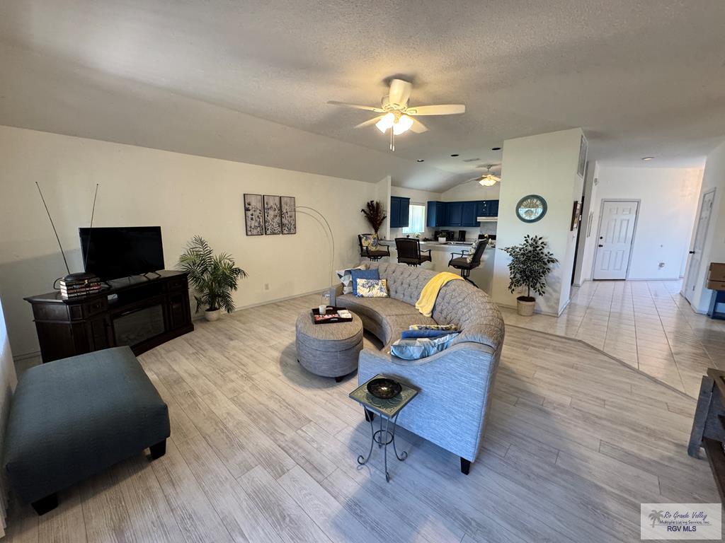33 Shenandoah River Dr, BROWNSVILLE, Texas image 6