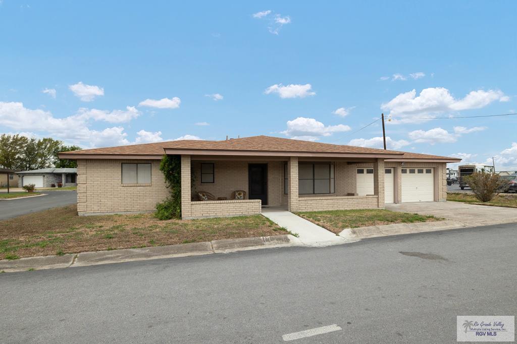 2004 Iowa Ave, HARLINGEN, Texas image 1